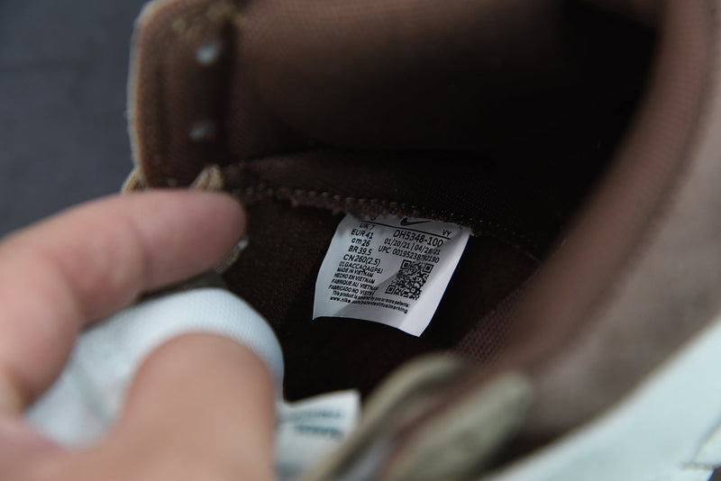 Nike Dunk High "Light Chocolate"