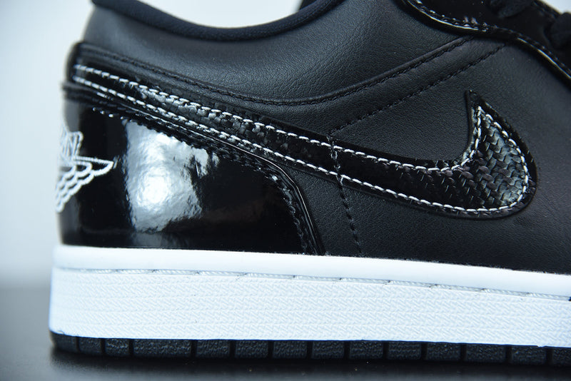 Nike Air Jordan 1 Low "Carbon Fiber"