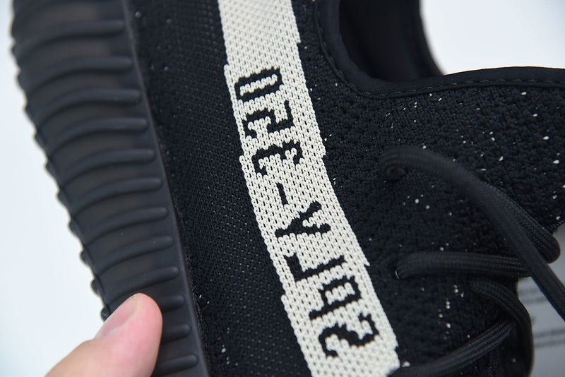 Adidas Yeezy Boost 350 V2 Oreo