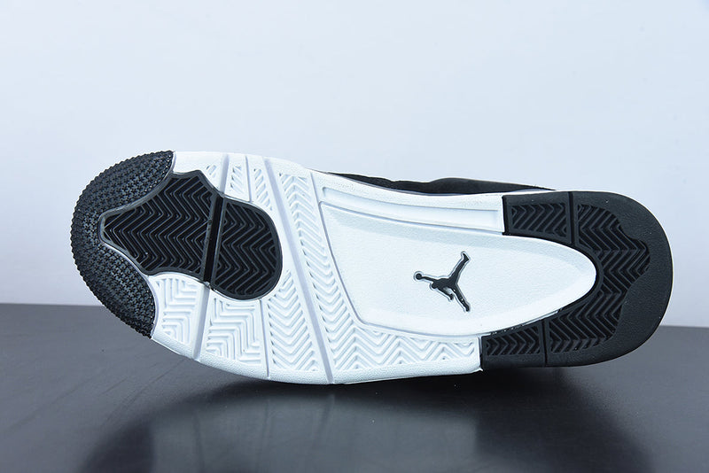 Nike Air Jordan 4 Retrô "Royalty"