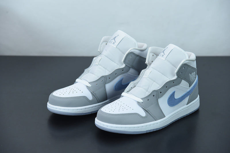 Nike Air Jordan 1 Mid "White Wolf Grey"