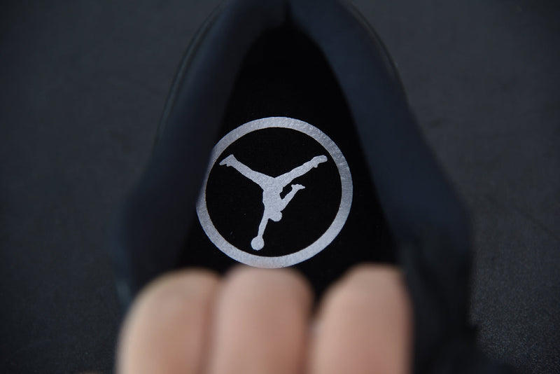 Nike Air Jordan 1 Low "Carbon Fiber"