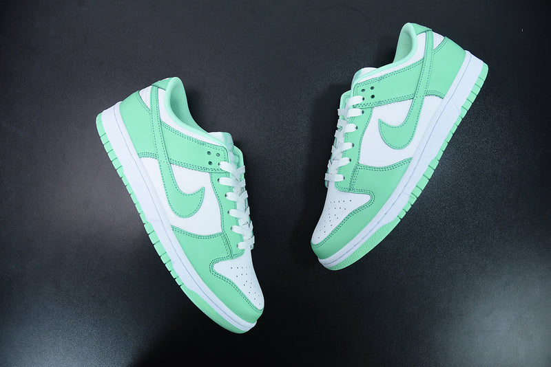 Nike Dunk Low "Green Glow"