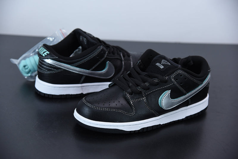 Nike SB Dunk Low “Diamond Supply Co Black Diamond”