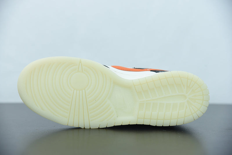 Nike Dunk Low "Halloween"