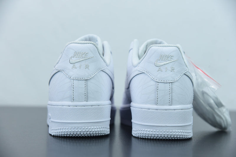 Nike Air Force 1 Noctilucent