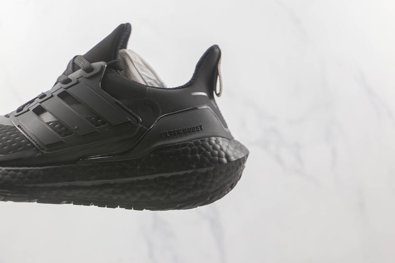 Adidas Ultra Boost 21 “Black“