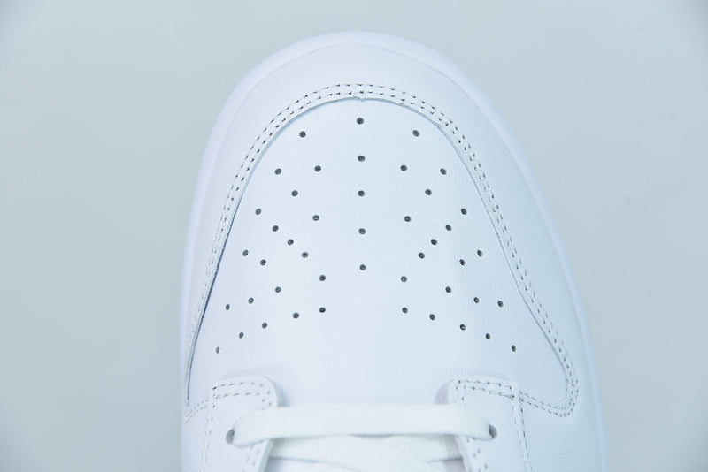 Nike Dunk Low "Triple White"