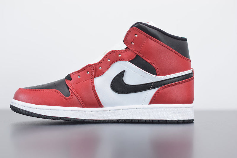 Nike Air Jordan 1 Mid "Chicago Black Toe"