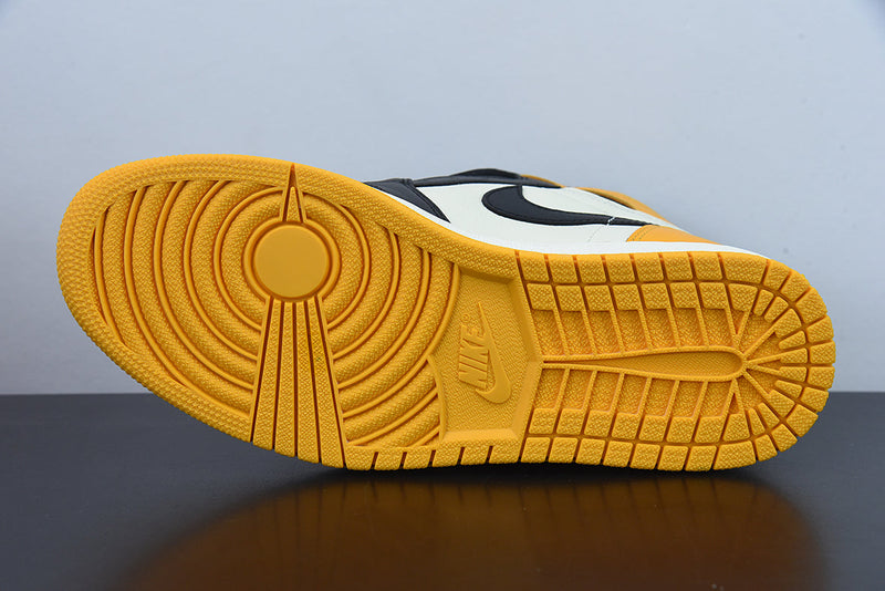 Nike Air Jordan 1 High OG "Taxi"