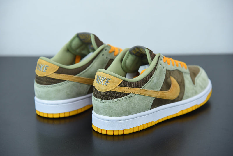 Nike Dunk Low "Dusty Olive"