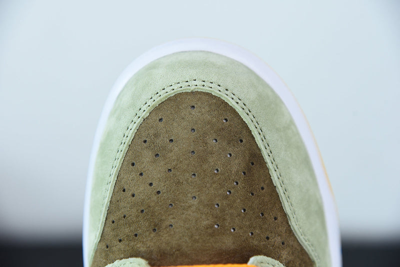 Nike Dunk Low "Dusty Olive"