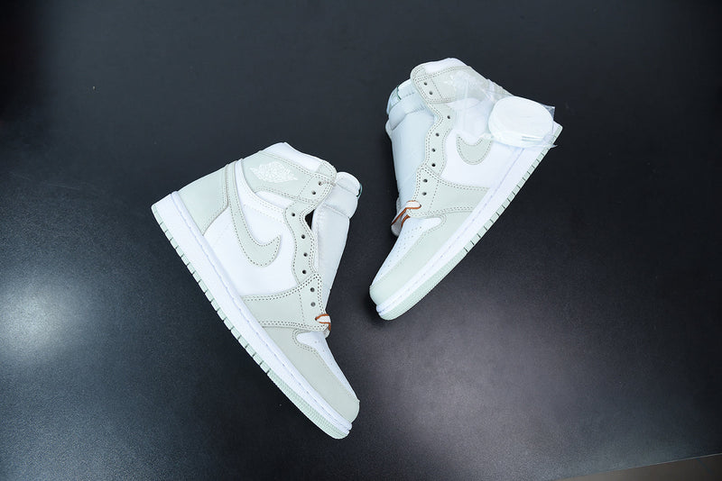 Nike Air Jordan 1 Retro High “Seafoam”