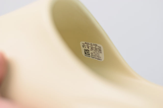 Adidas Yeezy Slide Bone