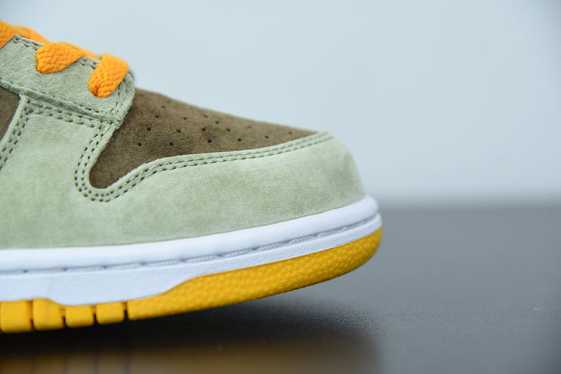 Nike Dunk Low "Dusty Olive"