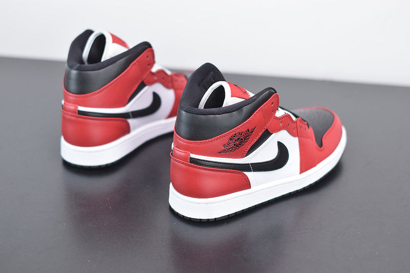 Nike Air Jordan 1 Mid "Chicago Black Toe"