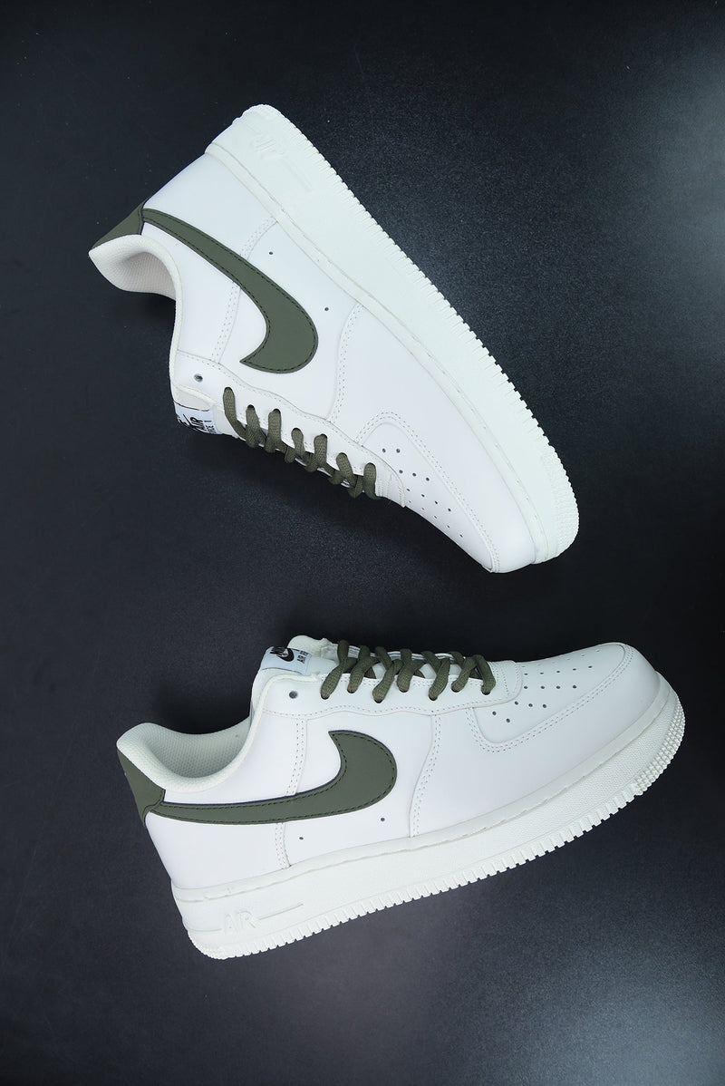 Nike Air Force 1 Low "Cream White Dark Green"