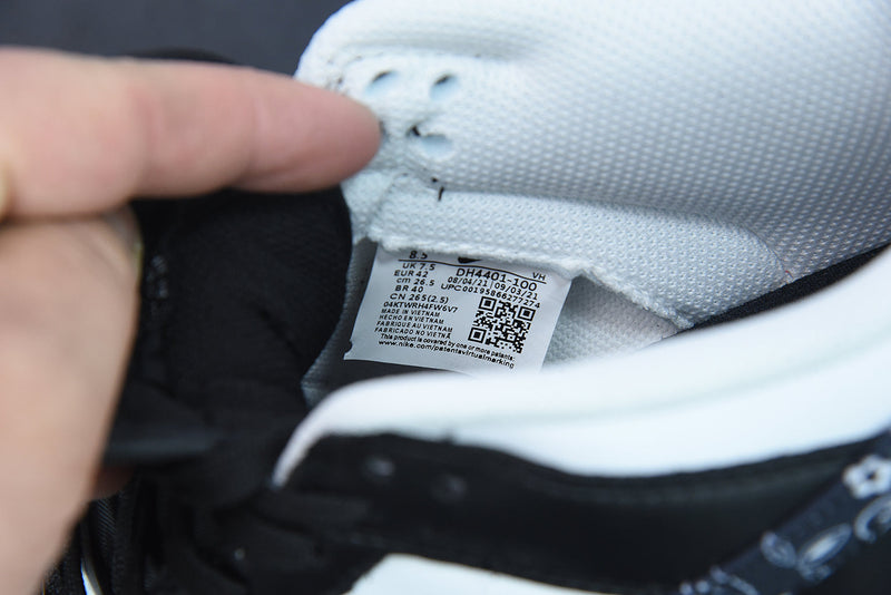 Nike Dunk Low "Black Paisley"