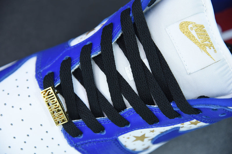 Nike SB Dunk Low x Supreme Stars Hyper Royal
