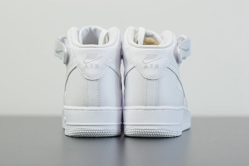 Nike Air Force 1 MID 07