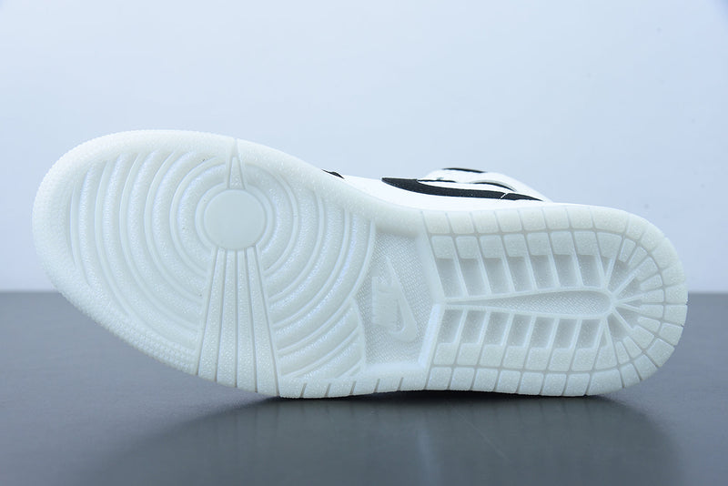 Nike Air Jordan 1 Mid  "Diamond Shorts"