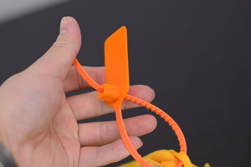 Nike x Off-White Air Rubber Dunk “University Gold”