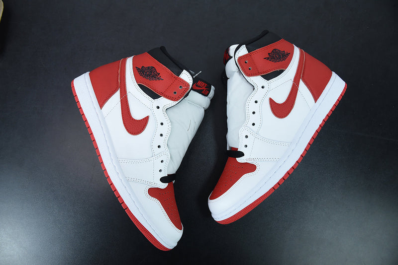 Nike Air Jordan 1 High "Heritage"