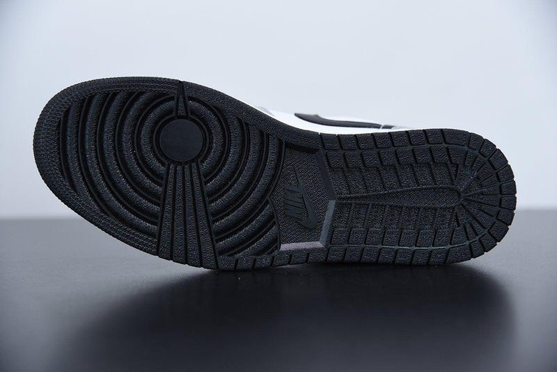 Nike Air Jordan 1 Low "Light Smoke Grey" - futurerunners