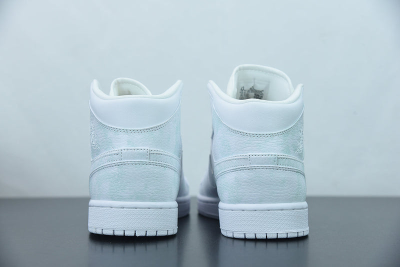 Nike Air Jordan 1 Mid "Triple White"