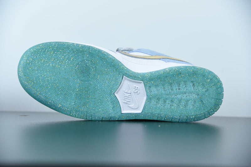 Nike x Sean Cliver SB Dunk Low "Holiday Special"