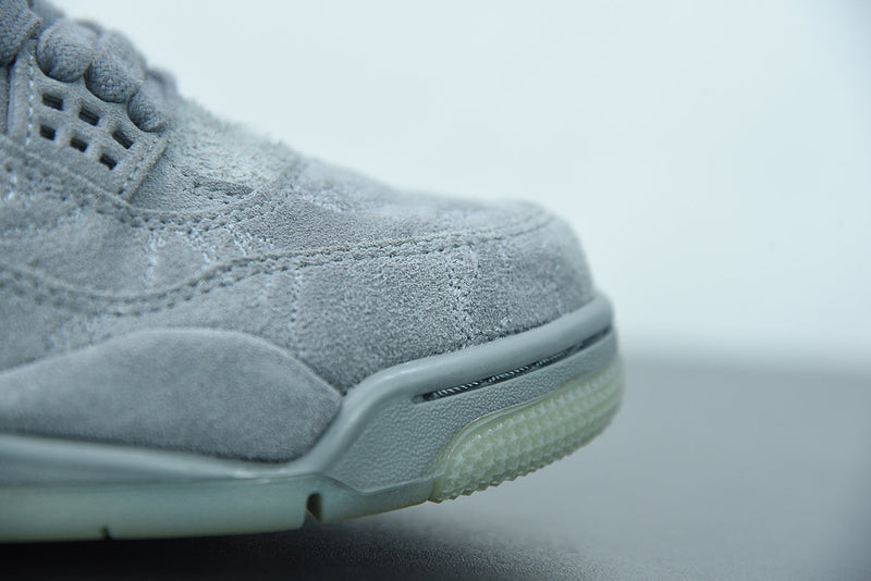 Nike Air Jordan 4 Retro Kaws "Grey"