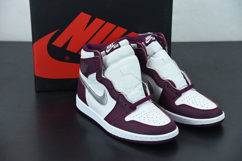 Nike Air Jordan 1 Retro High "Bordeaux"