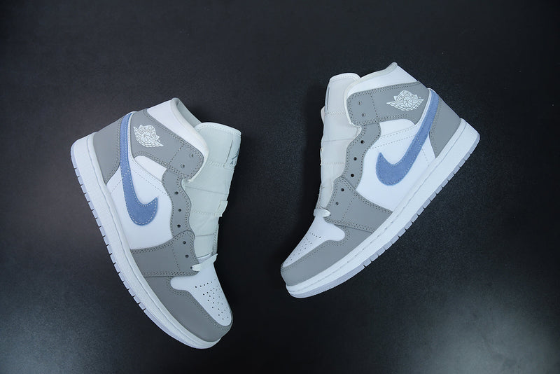 Nike Air Jordan 1 Mid "White Wolf Grey"