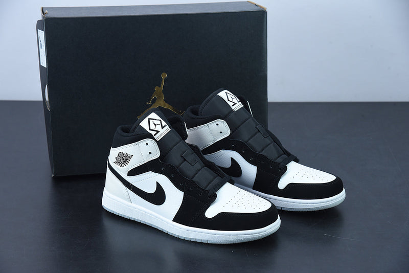 Nike Air Jordan 1 Mid  "Diamond Shorts"