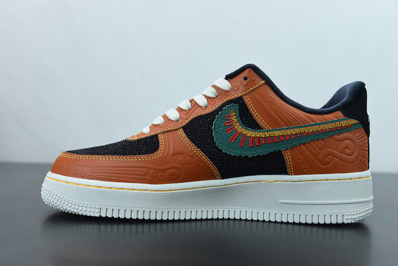 Nike Air Force 1 LX Siempre Familia