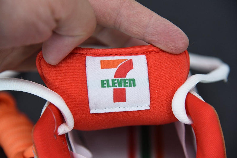 Nike SB Dunk Low 7 Eleven - futurerunners