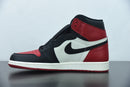 Nike Air Jordan 1 Retro High OG Chicago
