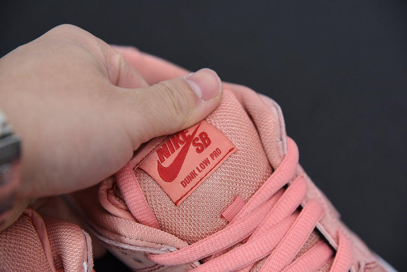 Nike SB Dunk Low Pink Pig - futurerunners