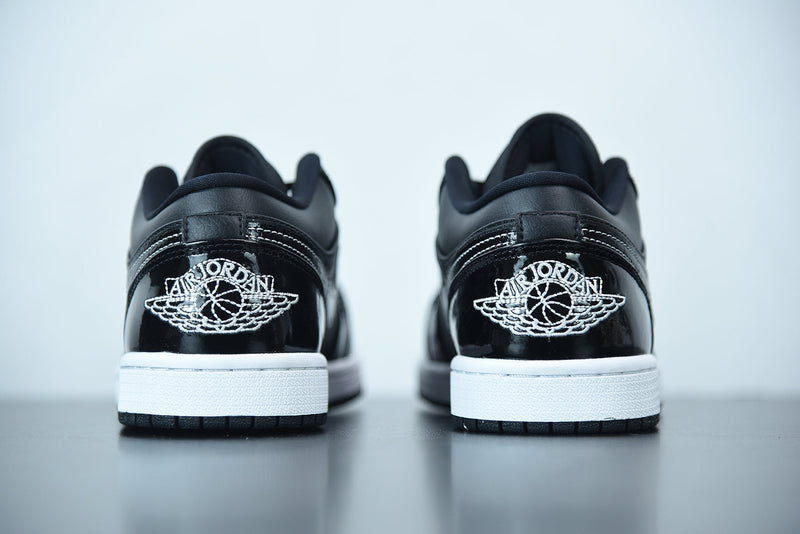 Nike Air Jordan 1 Low "Carbon Fiber"