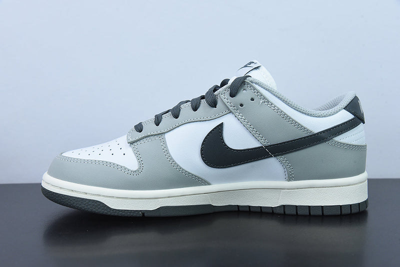 Nike Dunk Low "Light Smoke Grey"