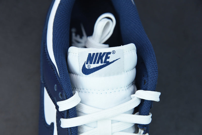 Nike Dunk Low "Midnight Navy"