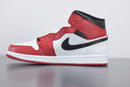 Nike Air Jordan 1 Mid "Chicago"