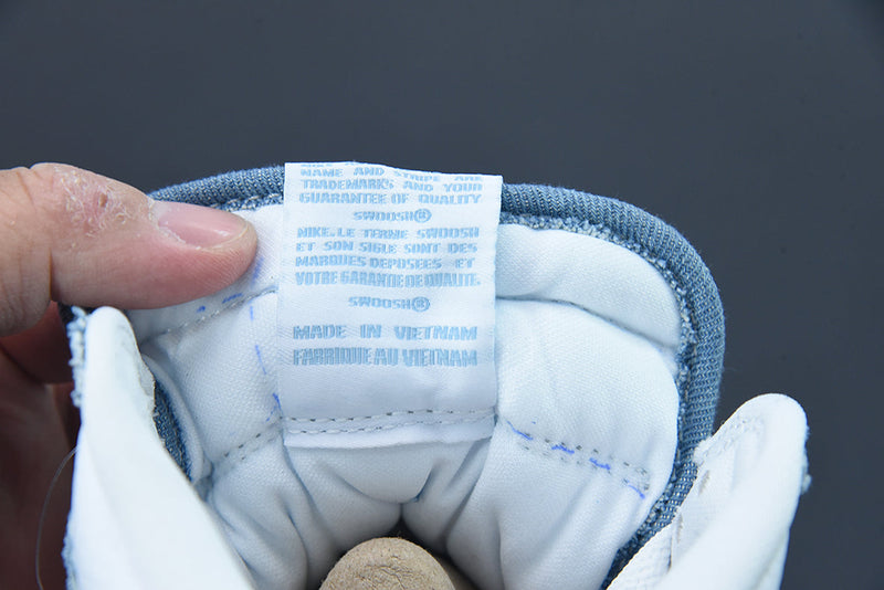Nike Air Jordan 1 High "Denim"