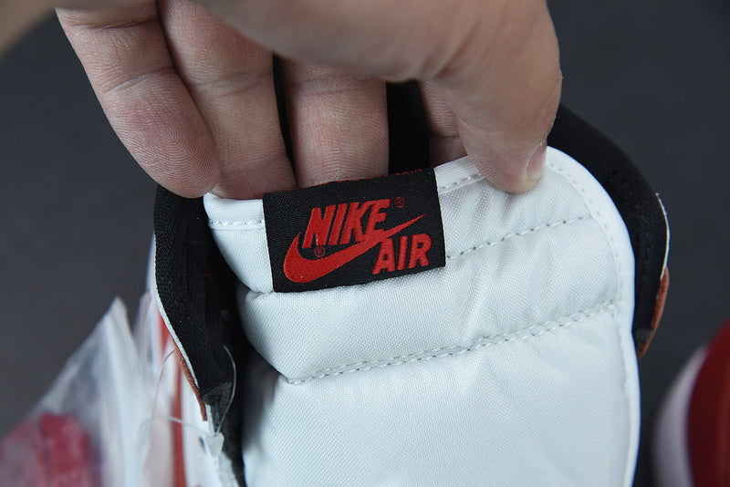 Nike Air Jordan 1 High "Heritage"