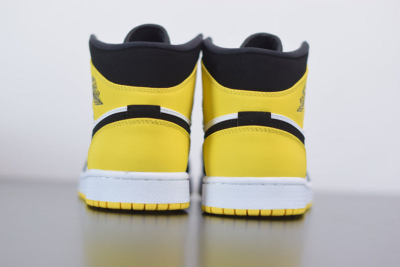 Nike Air Jordan 1 Mid "Yellow Toe Black"