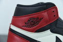 Nike Air Jordan 1 Retro High OG Chicago
