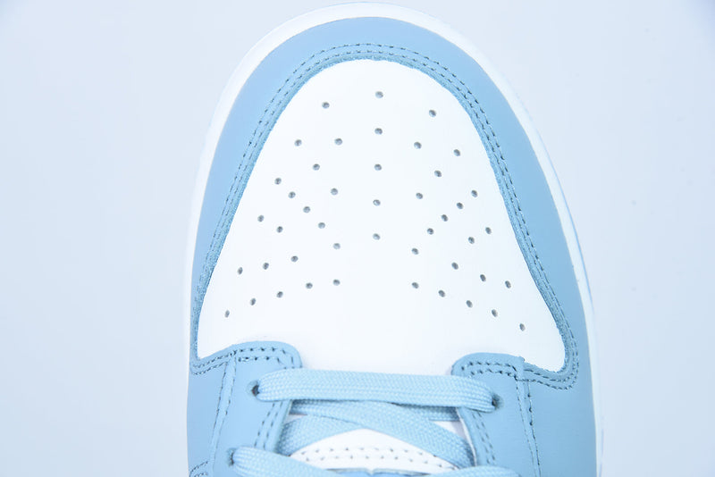 Nike Dunk Low "Blue Paisley"