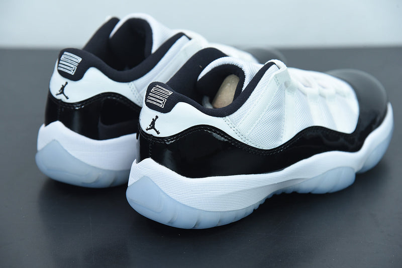 Nike Air Jordan 11 Retro Low Concord