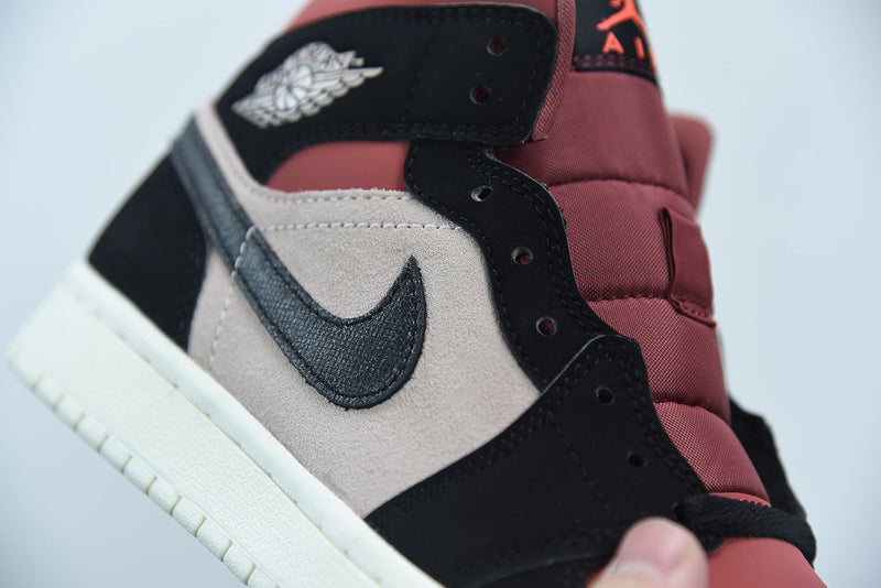Nike Air Jordan 1 Mid "Particle Beige"