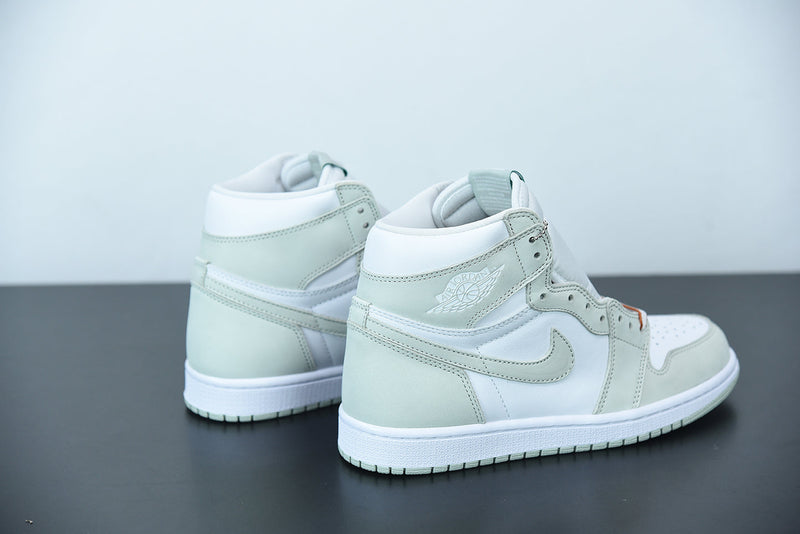 Nike Air Jordan 1 Retro High “Seafoam”